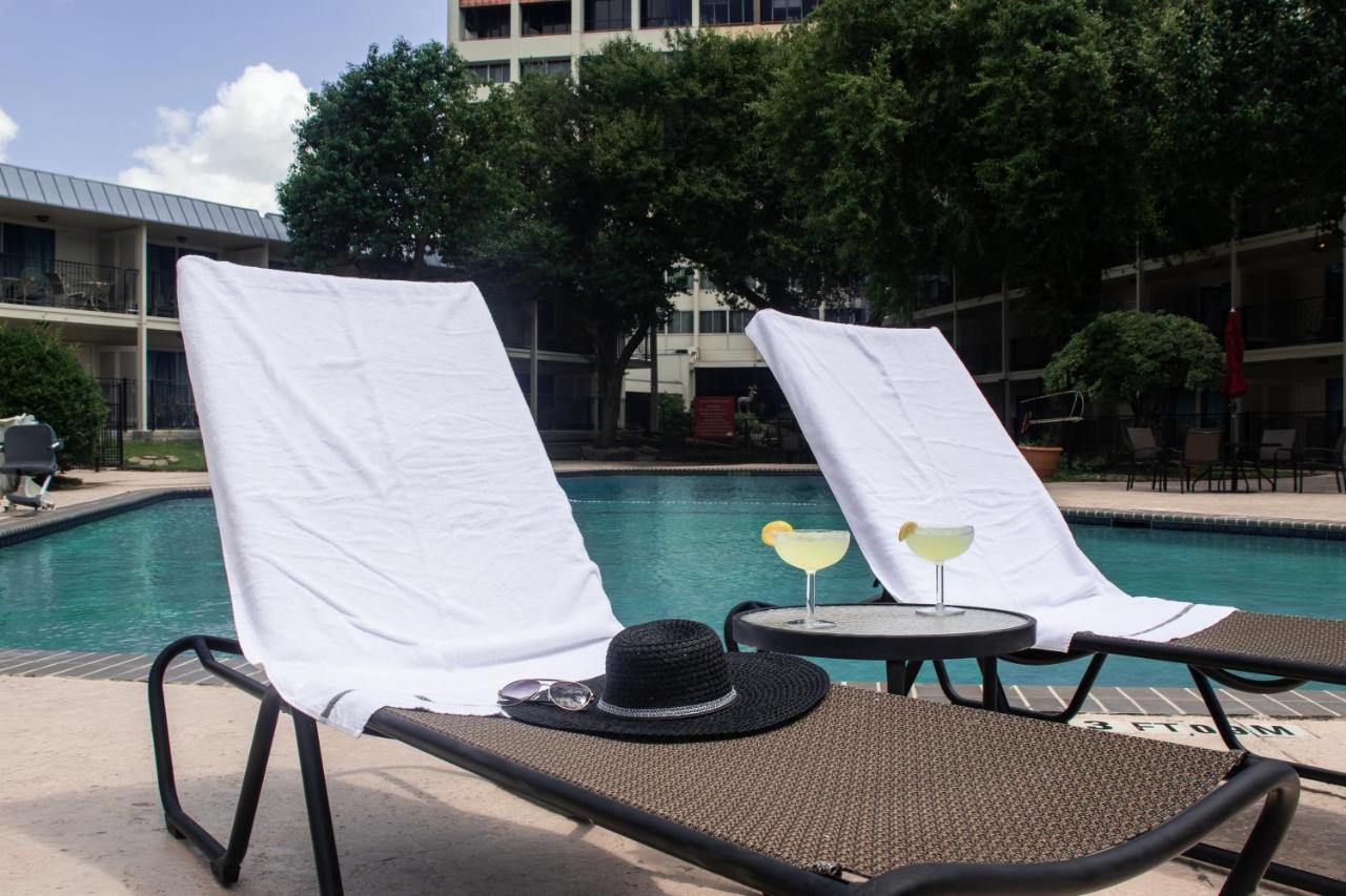 Wingate Houston Near Nrg Park/Medical Center Hotel ภายนอก รูปภาพ